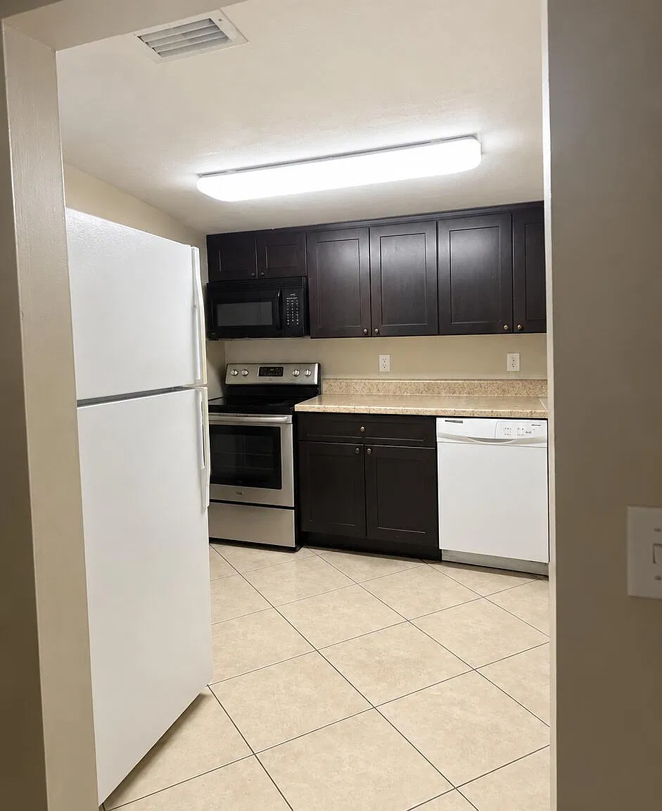 2 bed, 2.0 bath, 1059 sqft, $1,850 — Photo 1