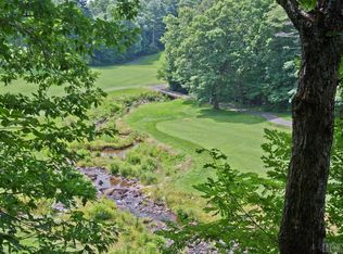 4 Mountain Villas Rd, Sapphire, NC 28774
