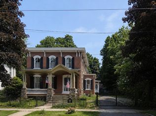 50-52 Washington St, Malone, NY 12953