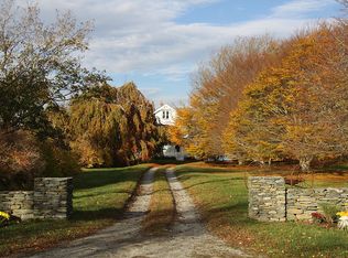 641 Mitchells Ln, Middletown, RI 02842