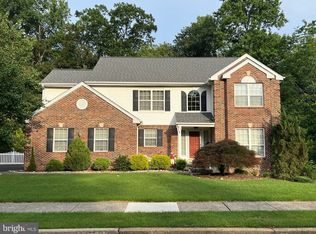 401 Aspen Ln, Hatboro, PA 19040