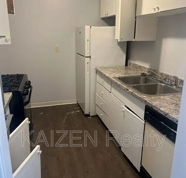 151 N Belvedere Blvd — Photo 10