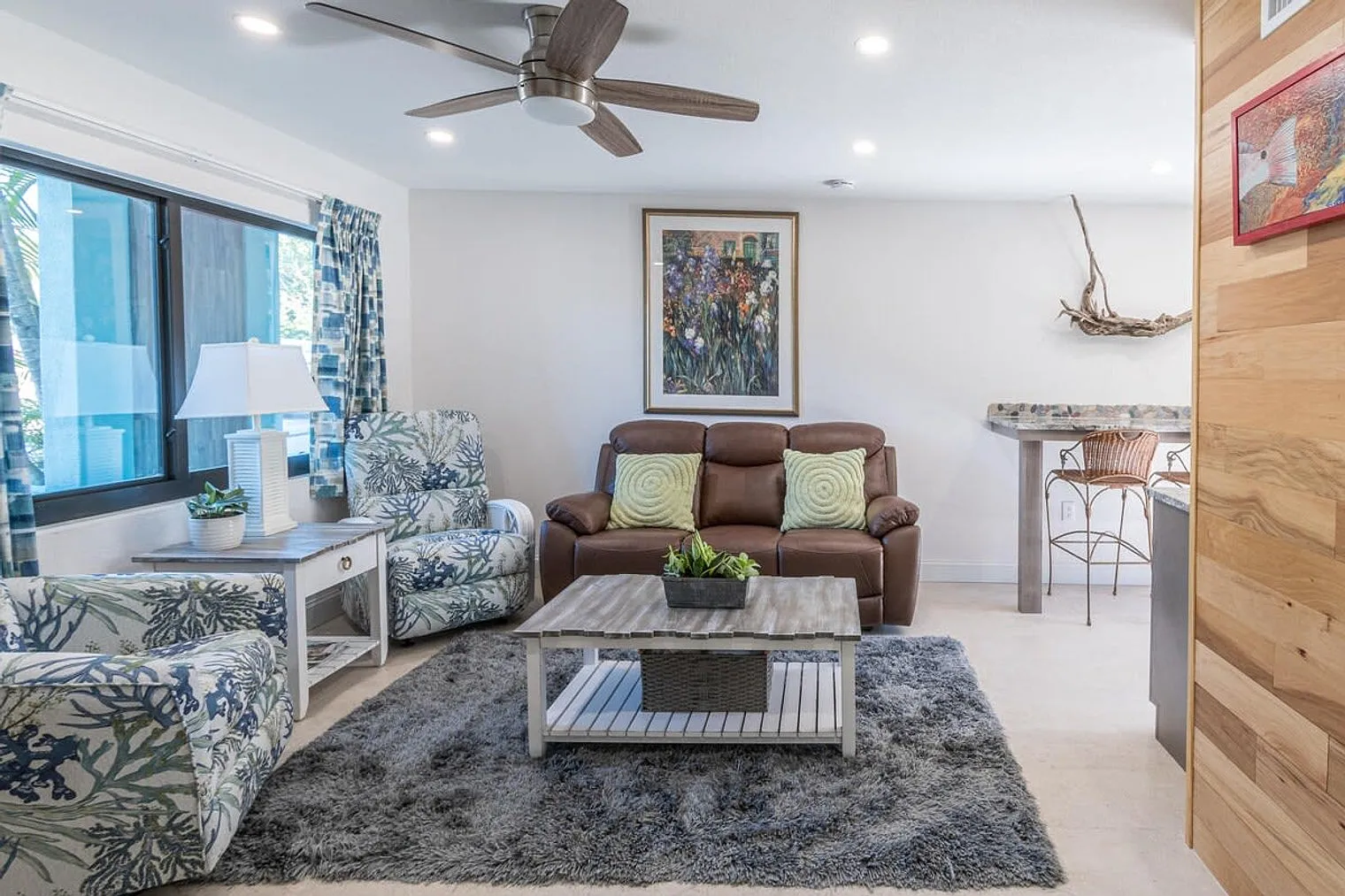 2 bed, 1.0 bath, $2,760 — Photo 2