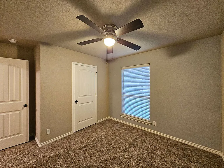6811 Keechi Valley Dr — Photo 19