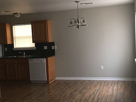 Kitchen / Dinning Room