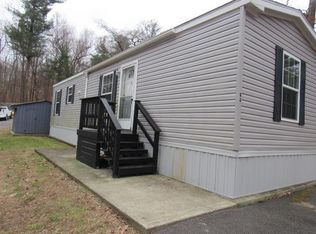 292 Yantz Rd, Red Hook, NY 12571