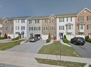 103 Fuzzy Tail Dr, Ranson, WV 25438