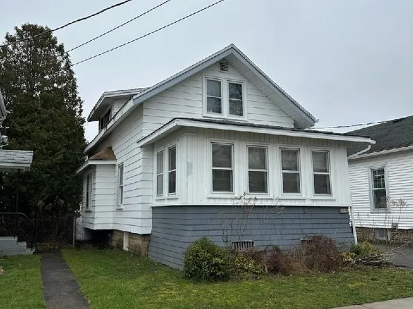 7 S Vernon St #2, Middleport, NY 14105