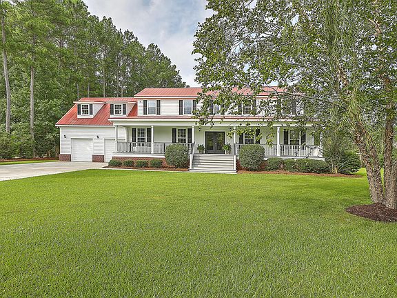 3rd image of 1028 Mount Whitney Dr