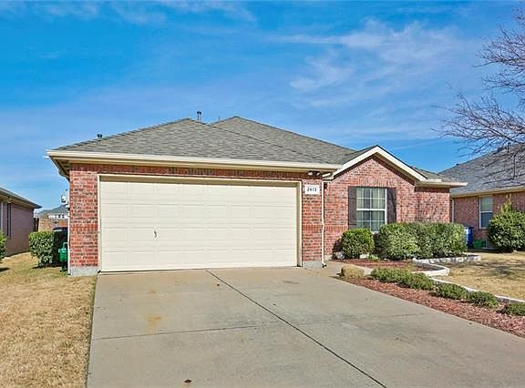 3rd image of 2613 Cascade Cove Dr