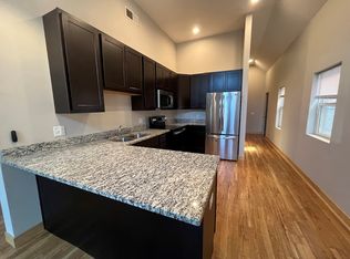 548 W Main St #8768471, Madison, WI 53703