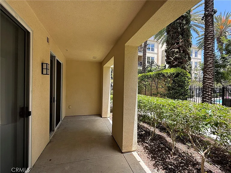 2250 Watermarke Pl — Photo 29