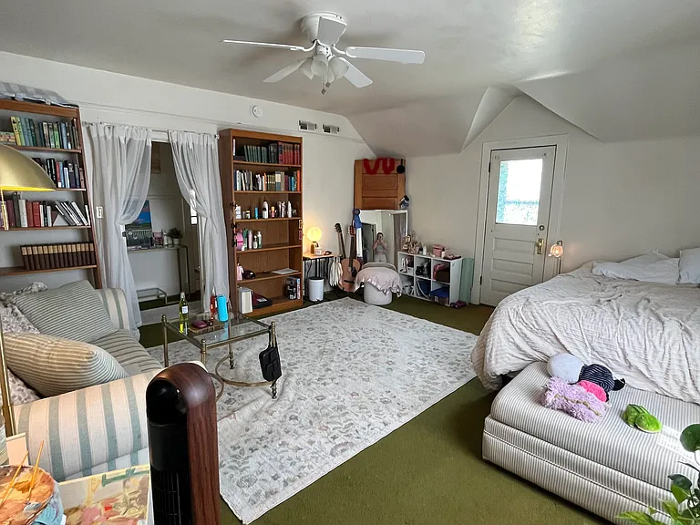 511 E Kearney St — Photo 7
