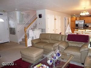 2nd image of 2556 NE 55th Pl
