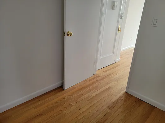 Rented by Chartwell Manhattan Realty | media 9