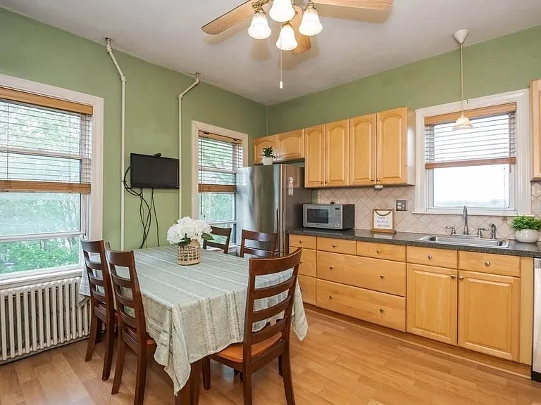 17 Dyer Ave #2 — Photo 2
