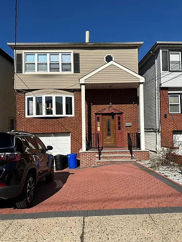 12 Colonial Dr #2 Photo 1