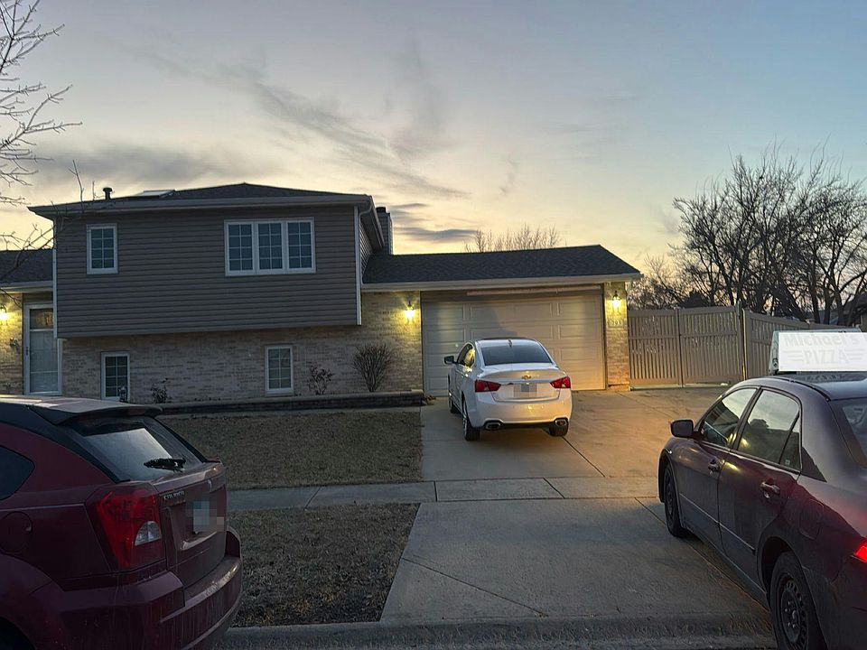 1st image of 793 Six Pines Dr