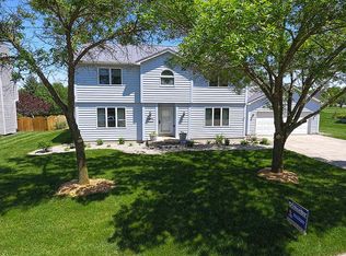 1565 N Alexander Dr, Mount Zion, IL 62549
