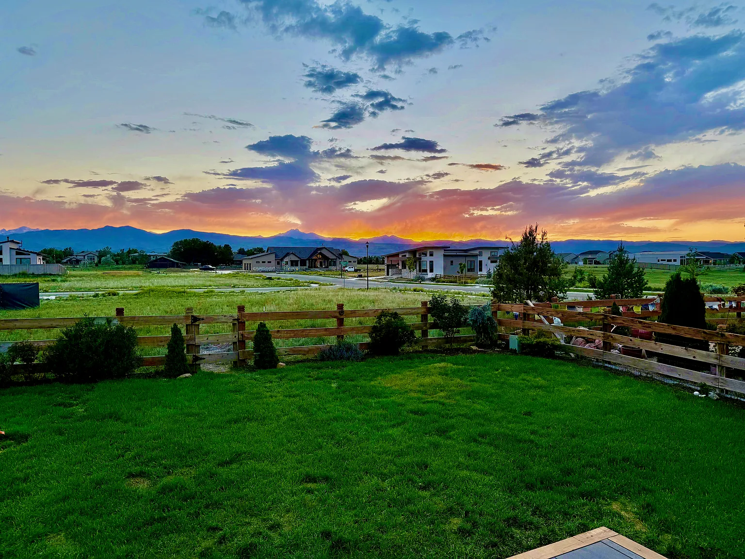 3 bed, 2945 sqft, $3,950 — Photo 3