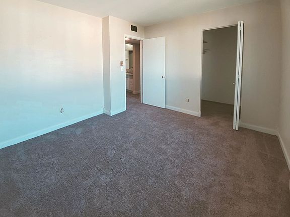 3rd image of W169N1552 Biscayne Dr