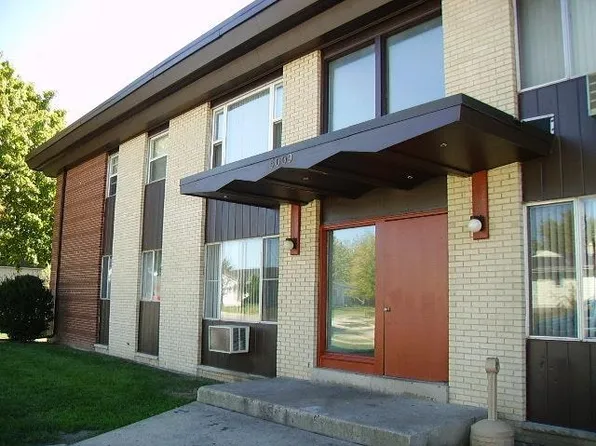 5009 58th St #17, Kenosha, WI 53144