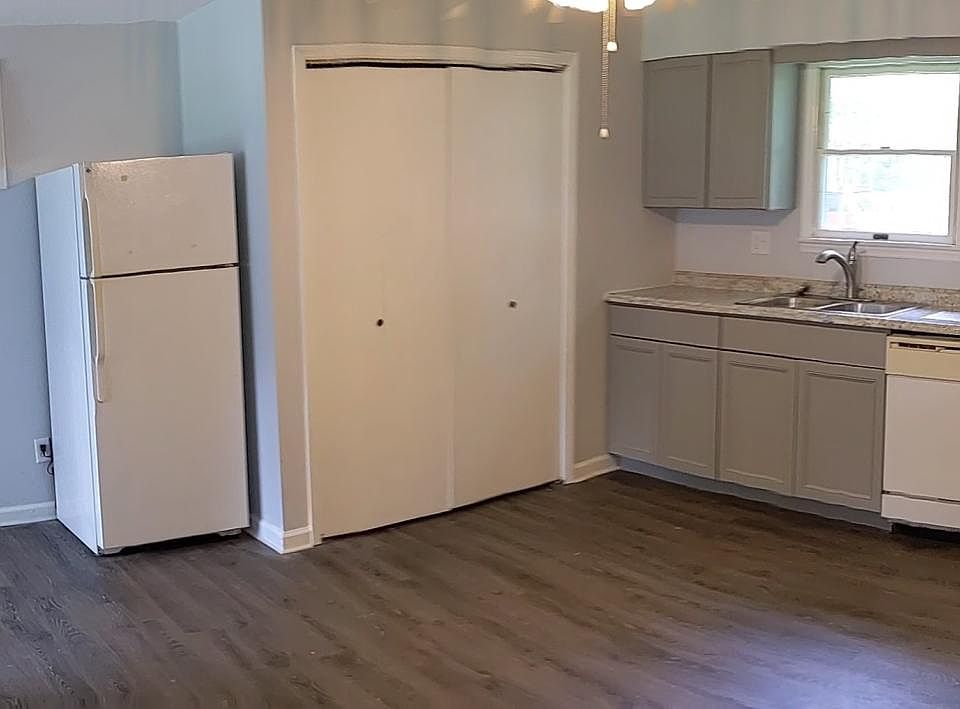 1st image of 1003 S Mechanic St #A