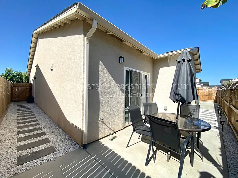 6213 E Garland Ave — Photo 8