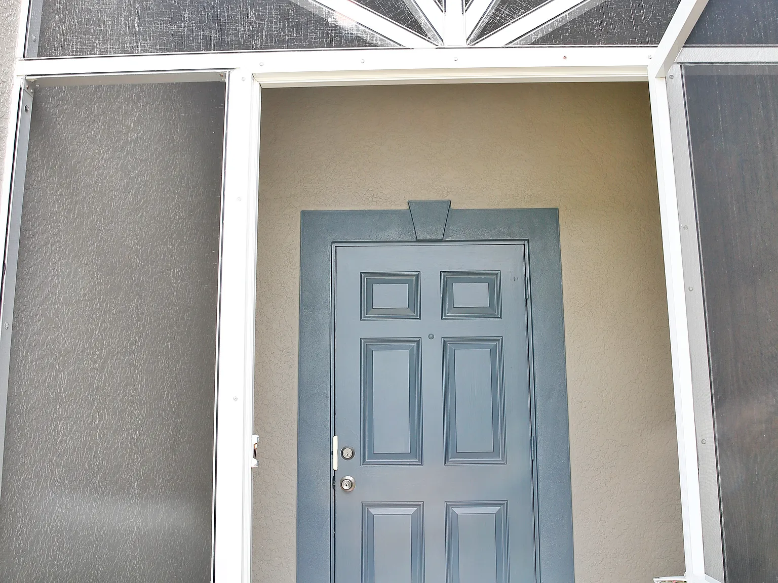 4 bed, 1411 sqft, $2,050 — Photo 4