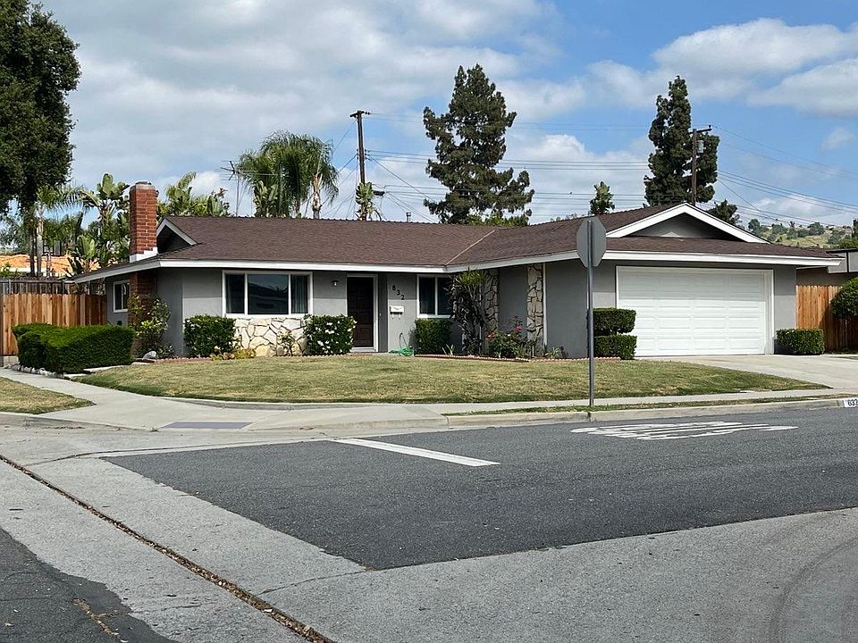 1st image of 832 Penarth Ave