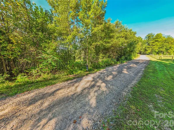 307 Rc Rd, Traphill, NC 28685