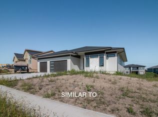 14617 Catalpa Dr, Urbandale, IA 50323