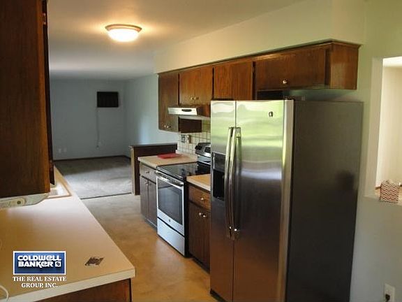 Updated Kitchen with SS Applia