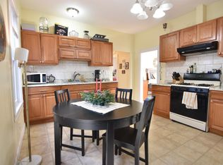 22 Ibbetson St #1, Somerville, MA 02143