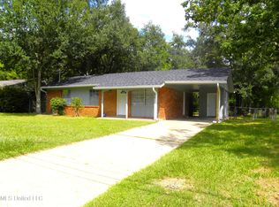 7216 Hampton Dr, Biloxi, MS 39532