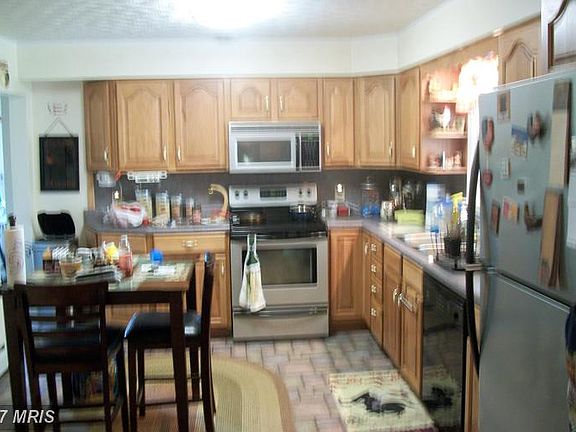 5th image of 112 Roosevelt St