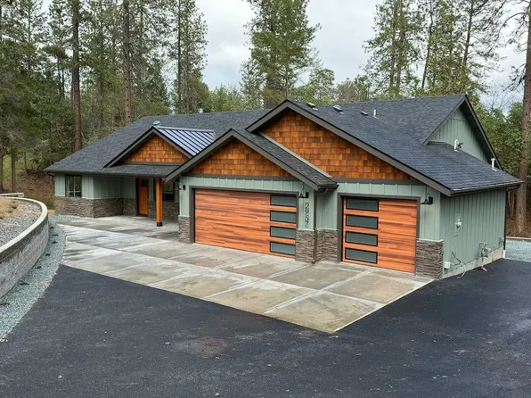 2957 Sylvan Dr, Grants Pass, OR 97527