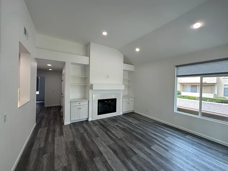 3100 Puesta Del Sol Ct #201 — Photo 9