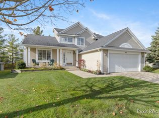 4663 Raintree Dr SE, Kentwood, MI 49512