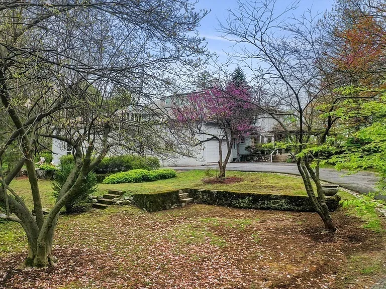 12 Summit Rd — Photo 35