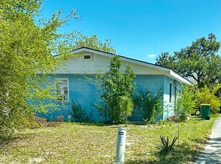 109 S 7th Ave, Kure Beach, NC 28449