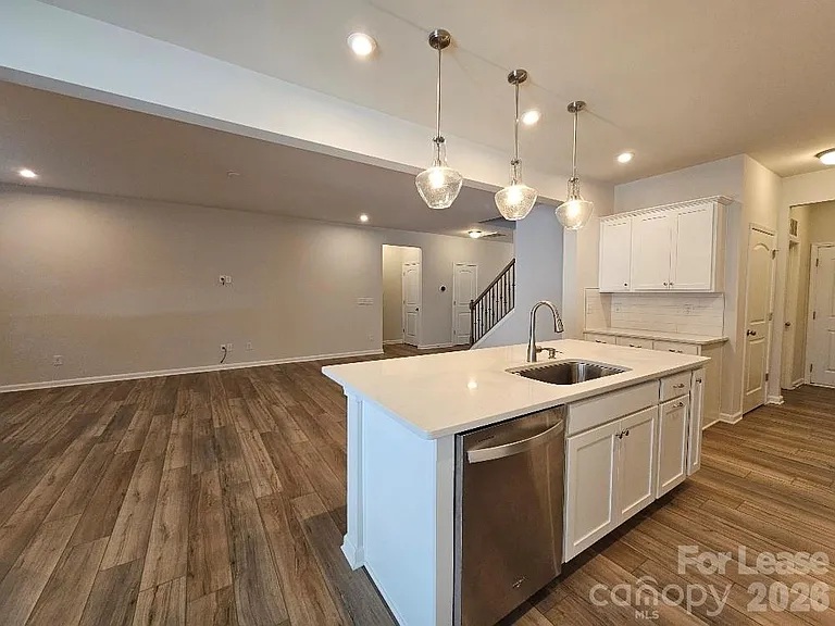 3108 Cheyney Park Dr — Photo 7