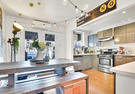 4th image of 20-72 28th St