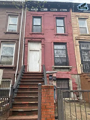 Rented by Fifth & Forever LLC | media 13