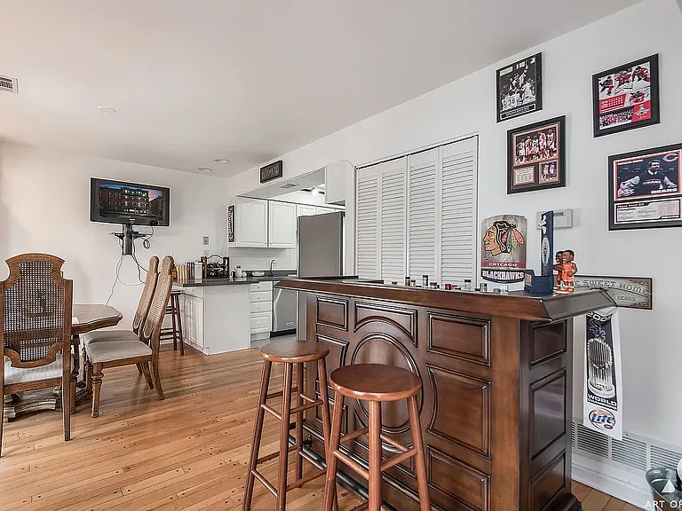 1201 W Diversey Pkwy #3A — Photo 11