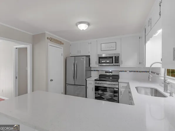 104 Julie Cir, Griffin, GA 30223