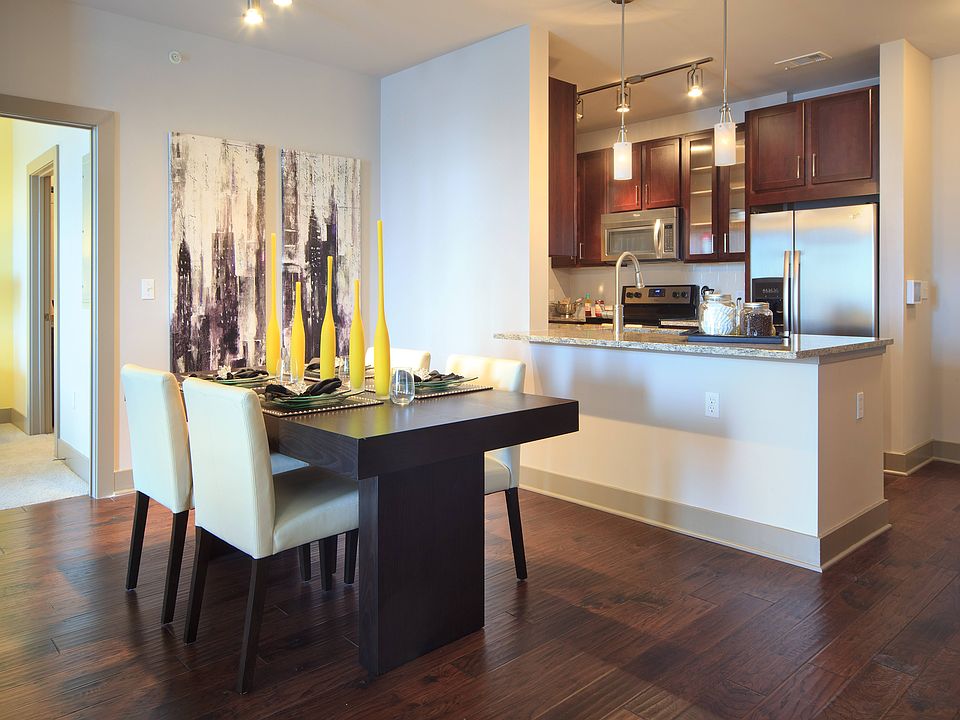 Spacious floor plans at Icon at Dulles