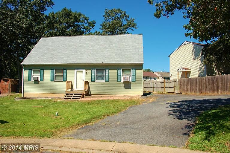 1st image of 5 Salem Ct