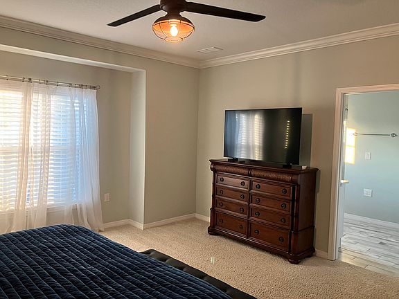 5th image of 6634 Carlinga Dr