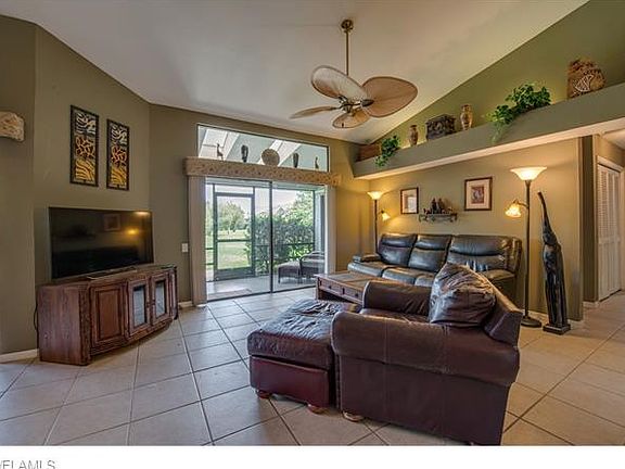 3rd image of 6781 Southwell Dr